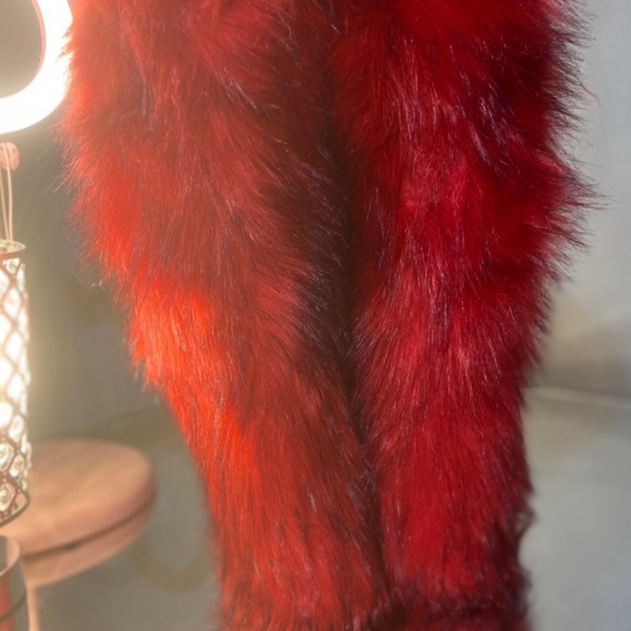 Red Faux Fur Knee Boots sizes 6.5,7,7.5,8,9.5,10,11.5,12 - Picture 3 of 7